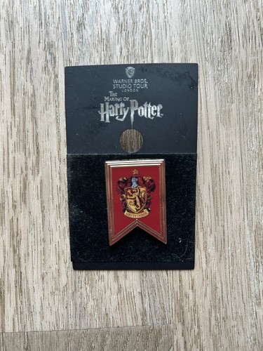 Harry potter gryffindor pin - potter,
